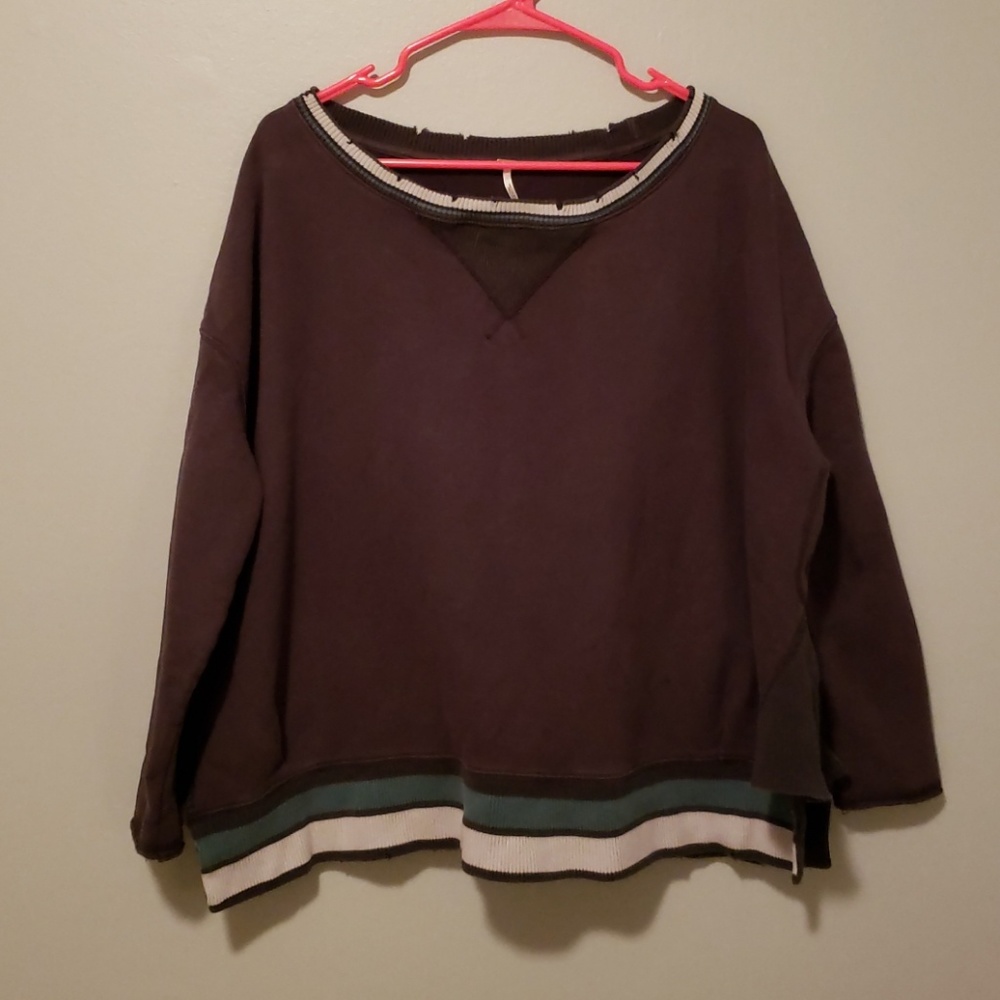 FREE PEOPLE - DISTRESSED VARSITY SWEATSHIRT